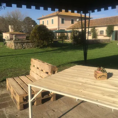 Casale Appio بيت ضيافة 2*
