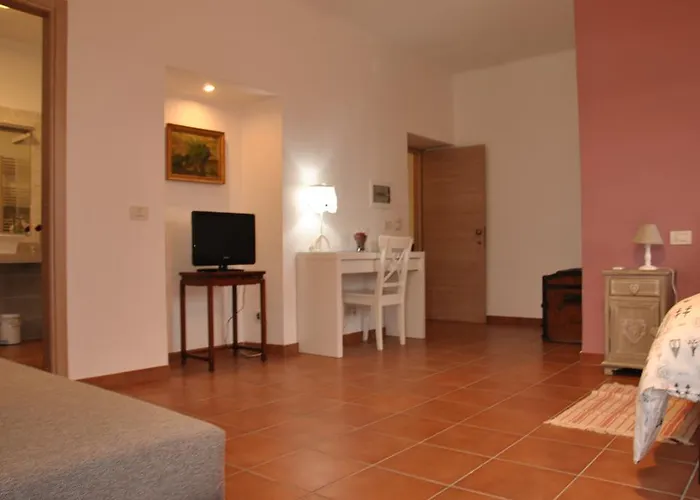 Casale Appio 2* Rome